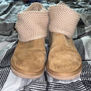 Short brown UGG boots size 5